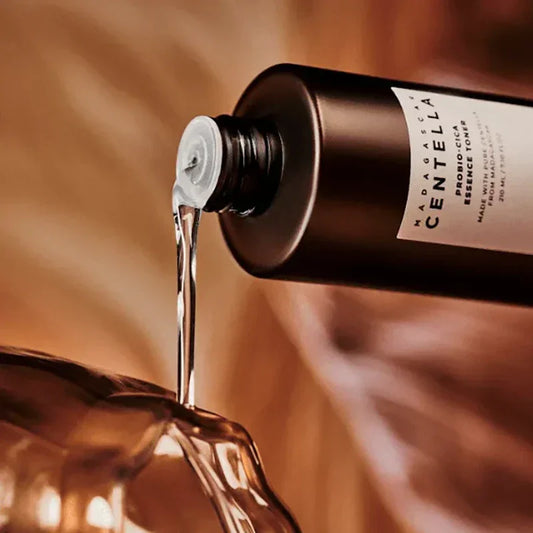 SKIN1004 Madagascar Centella Probio-Cica Essense Toner 210 ml